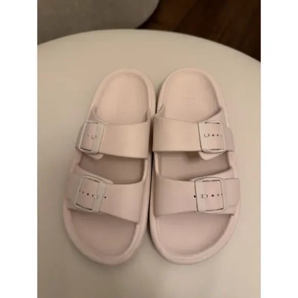 Zara girls Pool slides - Picture 5 of 5